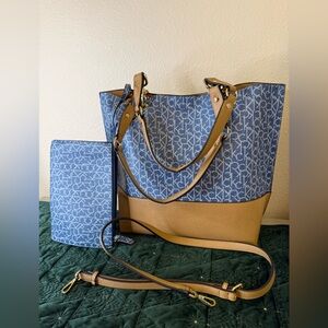 NEVER USED ……. CALVIN KLEIN DENIM BLUE SIGNATURE TOTE w/SHOULDER STRAPS & POUCH